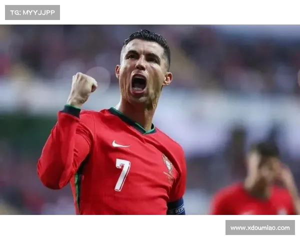 欧洲杯表现回顾:C罗坚定决心再战国家队的背后故事(欧洲杯c罗走啦) 欧洲杯表现回顾:C罗坚定决心再战国家队的背后故事(欧洲杯c罗走啦)