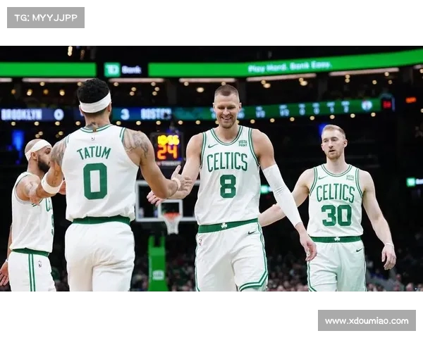 绿军誓言总冠军!训练照曝光,全员备战激战季(绿军几个总冠军) 绿军誓言总冠军!训练照曝光,全员备战激战季(绿军几个总冠军)