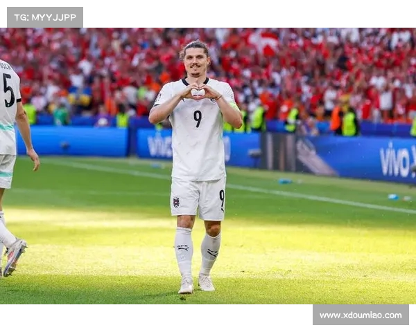 萨比策:为球队的表现感到骄傲,决心以行动回报球迷的支持(萨比百科) 萨比策:为球队的表现感到骄傲,决心以行动回报球迷的支持(萨比百科)