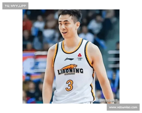 赵继伟晒出穿搭日常:王老师的时尚法则让他焕发年轻魅力(赵继伟太帅了) 赵继伟晒出穿搭日常:王老师的时尚法则让他焕发年轻魅力(赵继伟太帅了)